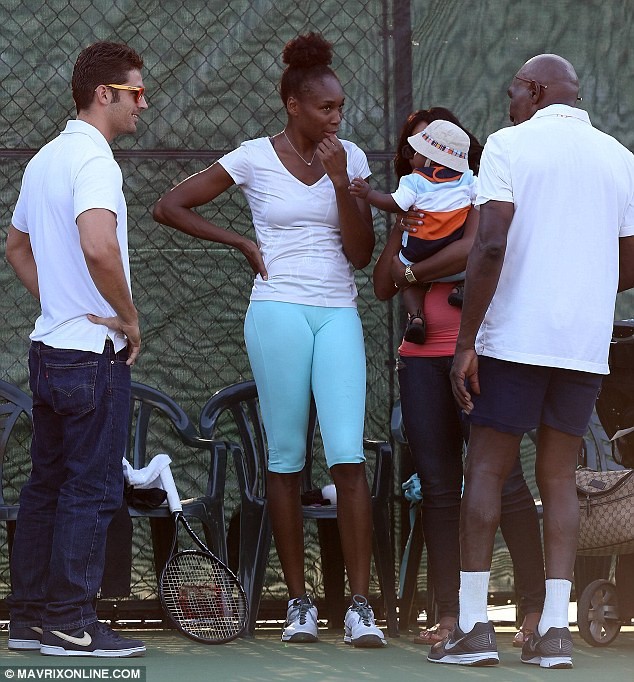 Serena expecting baby girl – Venus