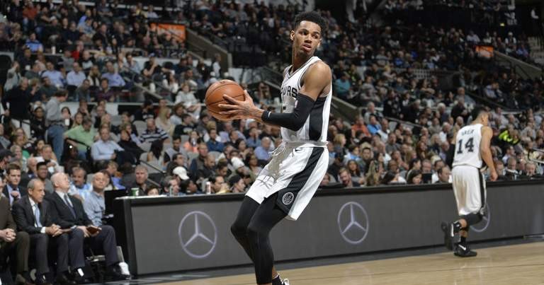 Dejounte Murray filling new shoes