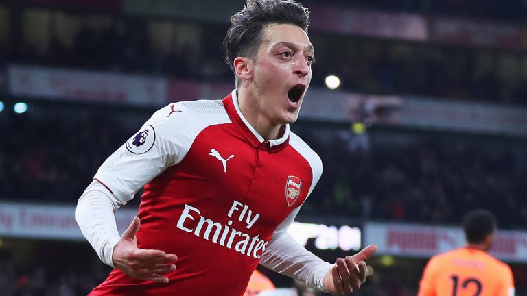 Mesut Ozil now the main man at Arsenal, says Jamie Carragher