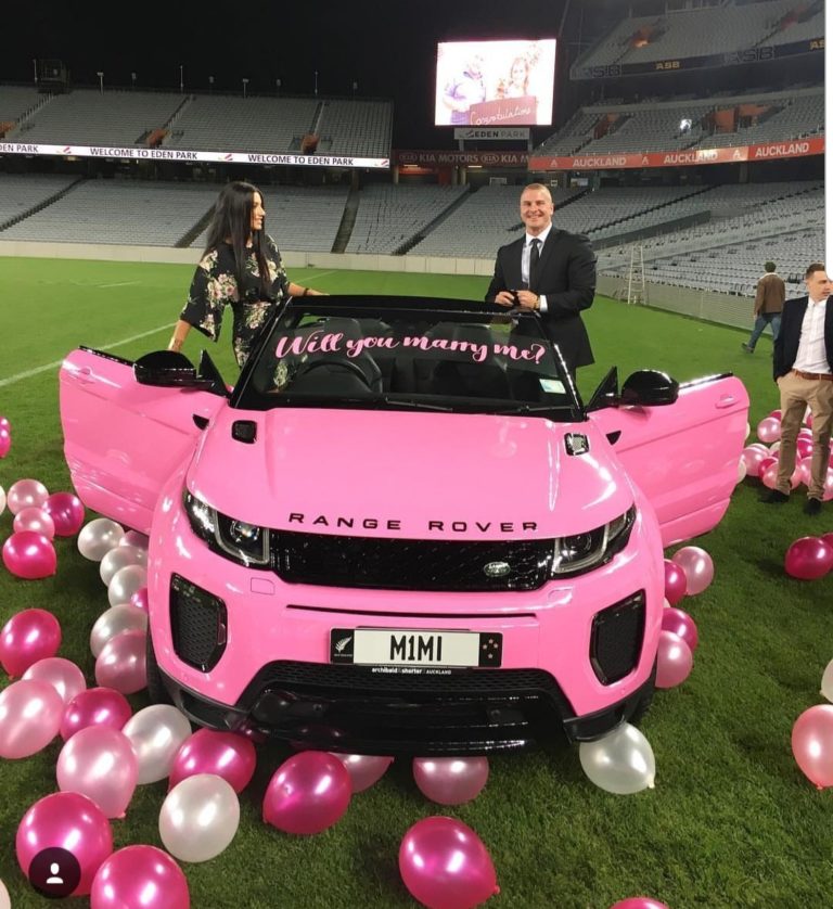 New Zealand fitness trainer proposes to his woman with a customised Range Rover