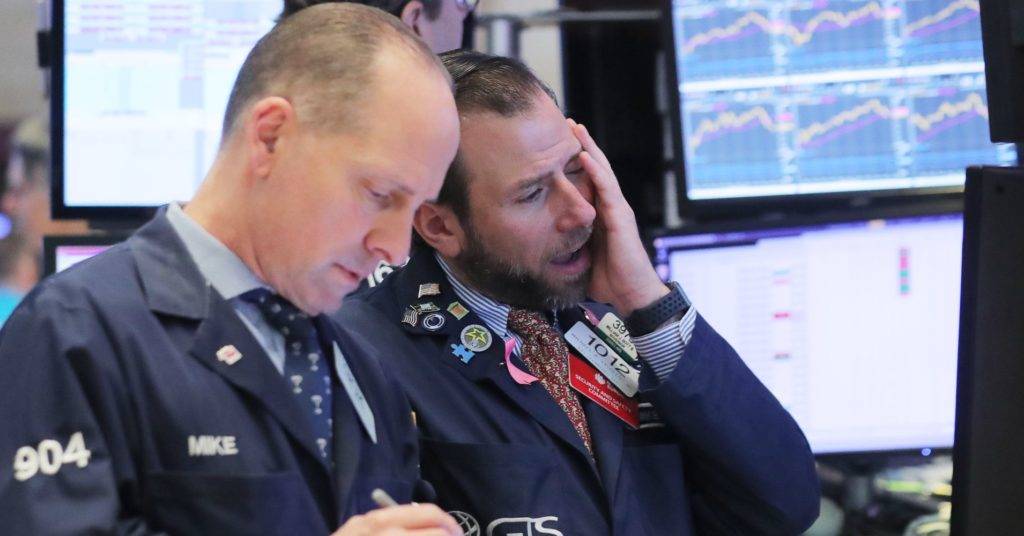 Dow set to fall by 200 points at the open as sell-off continues 2 dow set to fall by 200 points at the open as sell off continues
