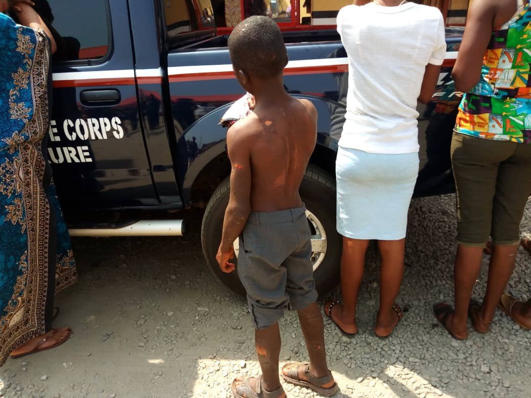 nscdc arrest woman for allegedly using hot water razor blade on 12 year old houseboy in ondo