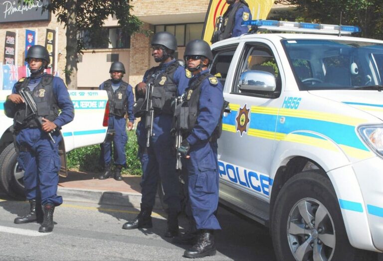 South Africa: 497 arrested as looting continues