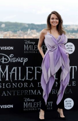 Angelina Jolie – ‘Maleficent: Mistress of Evil’ Photocall in Rome