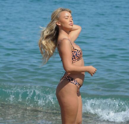harley brash in bikini on the beach in marbella 10