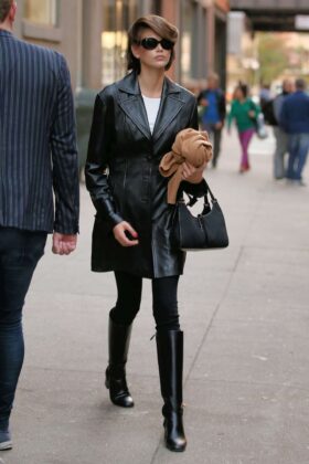 kaia gerber outside highline stages in nyc 11