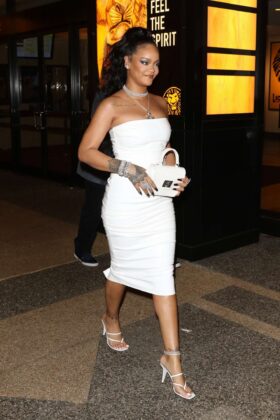rihanna in white dress arrives at her hairstylist yusef williams porcelain ball in nyc 3