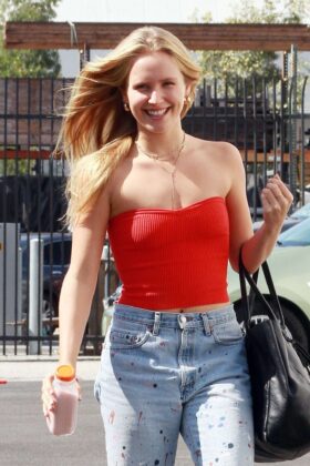 Sailor Brinkley Cook – Seen outside Dancing With The Stars rehearsal studios in Los Angeles