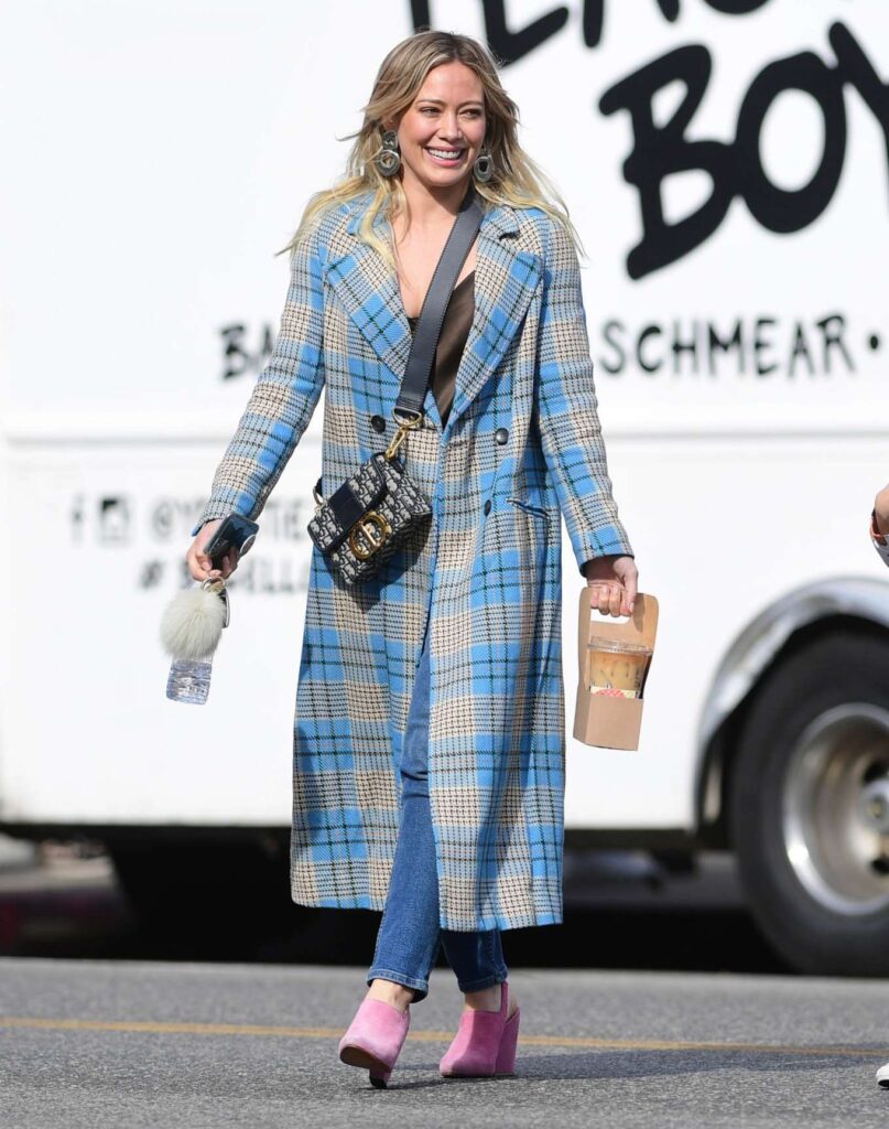 hilary duff in long coat out in los angeles 14