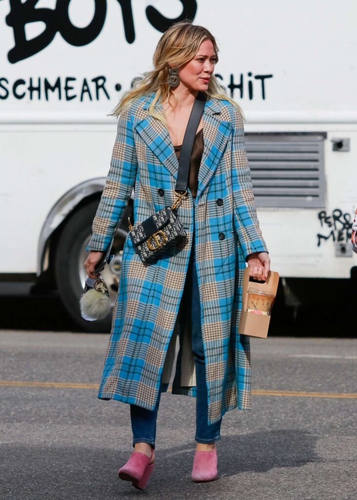 hilary duff in long coat out in los angeles 16