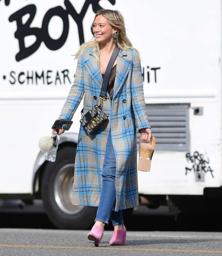 hilary duff in long coat out in los angeles 3