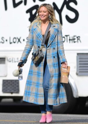hilary duff in long coat out in los angeles 6