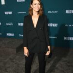 mandy moore midway premiere in westwood 3