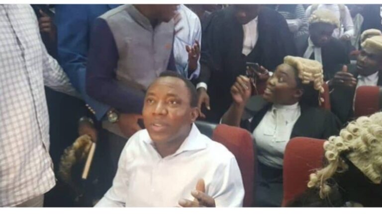 Nigeria news : Revolution now Security beefed up as court begins Omoyele Sowore trial