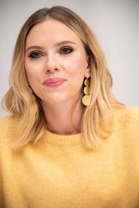 Scarlett Johansson – ‘Marriage Story’ Press Conference in Los Angeles
