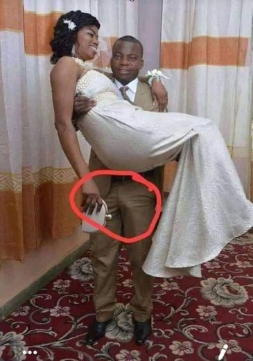 Just Photo See How Er*ction Embarrassed This Groom At His Wedding Ceremony