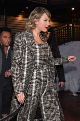 taylor swift out in park city 2