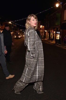 taylor swift out in park city 3