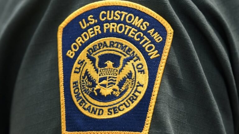 U.S. search warrant accuses Canadian resident of smuggling Mexicans across northern border