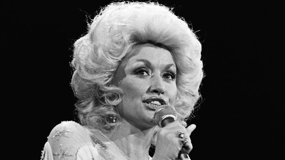 how much money dolly parton really made as a child performer