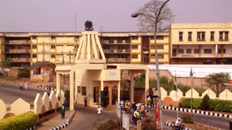 Nigeria news : Polytechnic Ibadan postpones examination over students’ protest