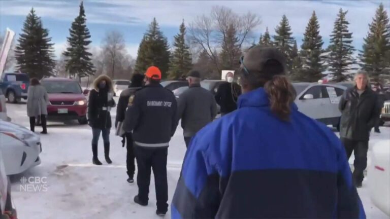 Fines issued in Manitoba as more than 100 protesters gather in Steinbach to protest COVID-19 restrictions