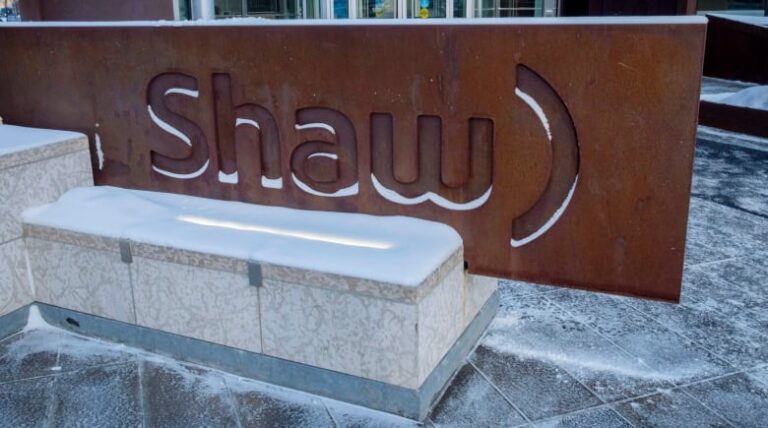 Rogers signs deal to buy Shaw in transaction valued at $26B
