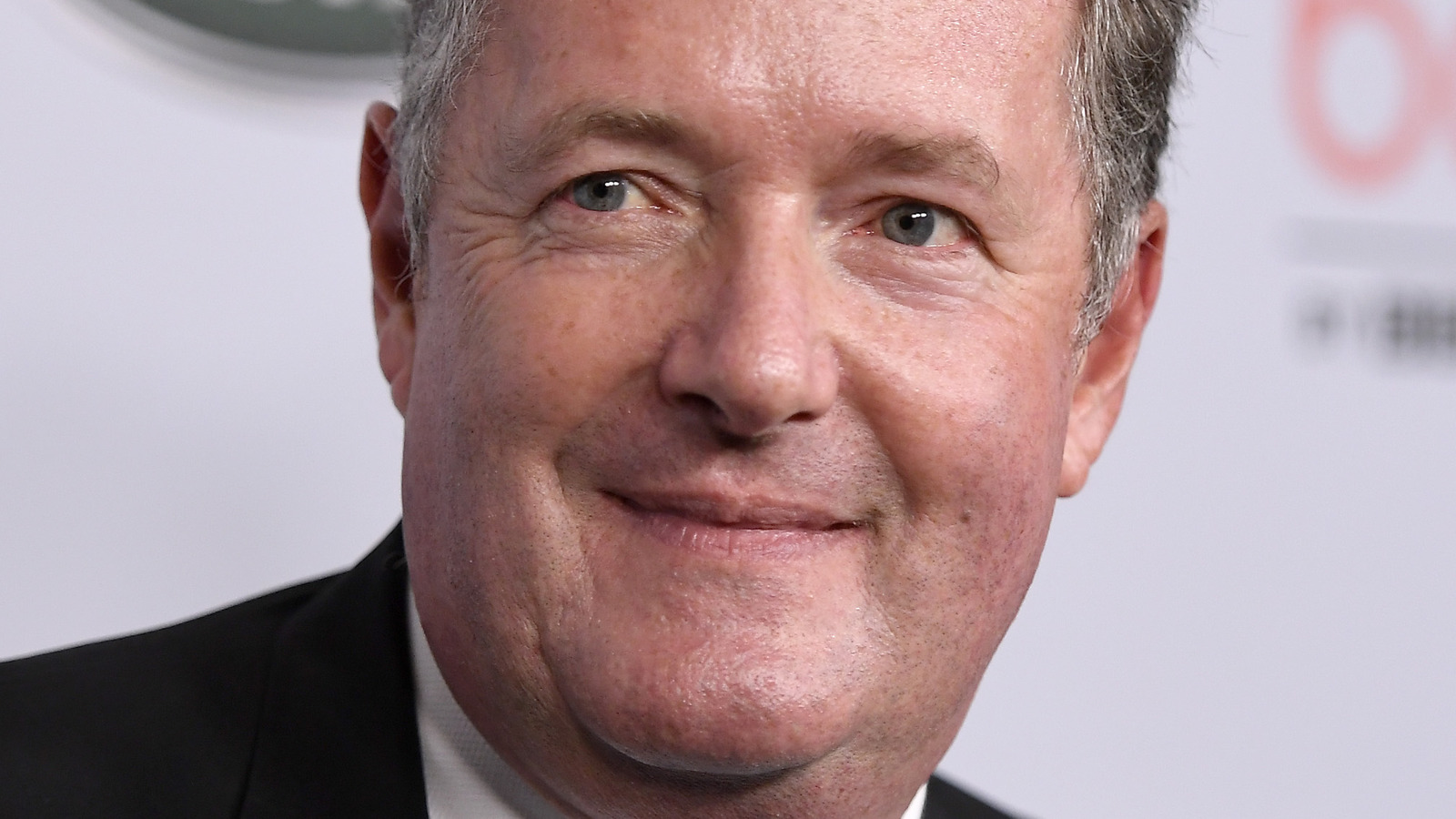 piers morgan claims the royal family has reached out to him