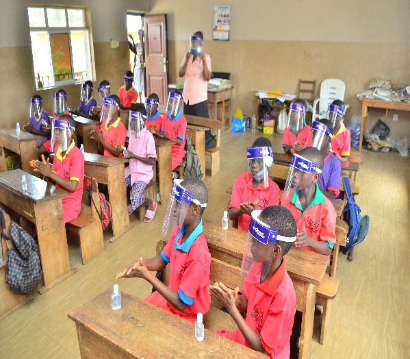 tola awosika foundation supports young nigerians with massive education outreach in ondo state photos 5
