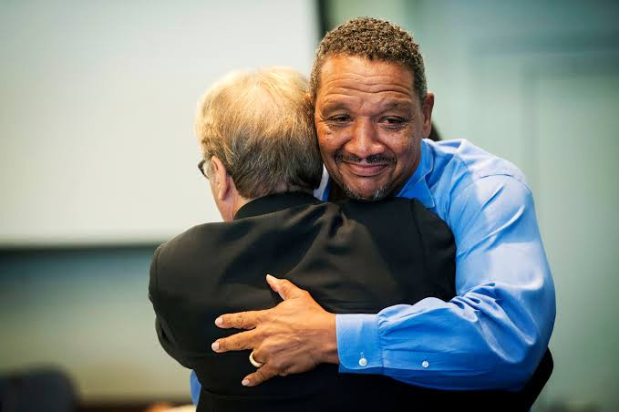 north carolina governor pardons man imprisoned since 1995 for two murders he didnt commit 1