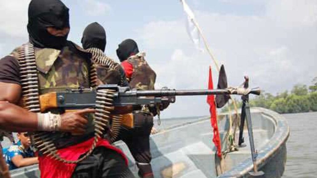 breaking niger delta avengers return vow to cripple nigerian economy