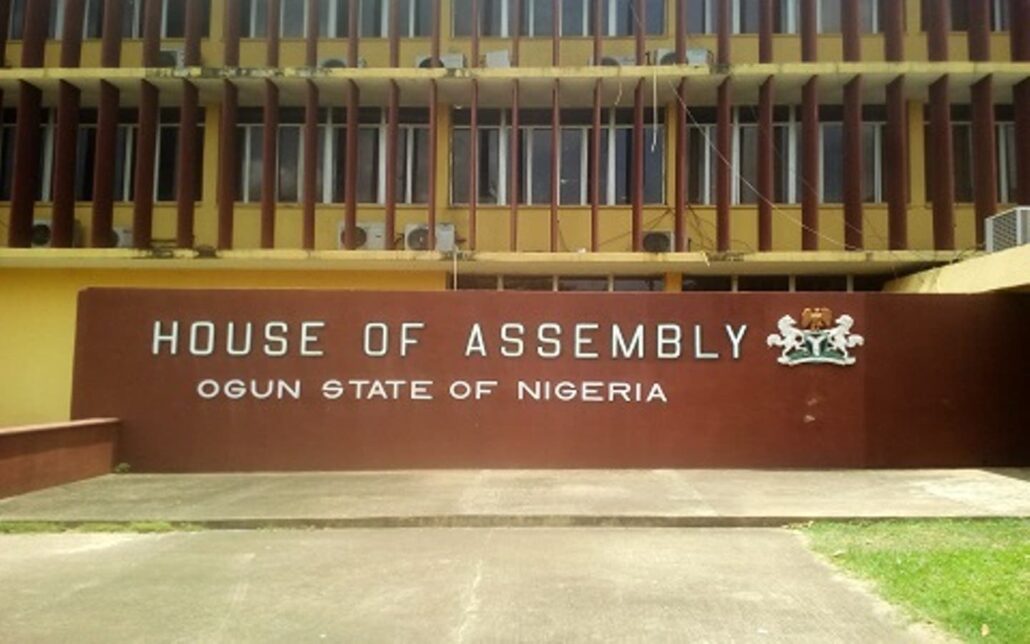 EFCC set to probe Ogun Assembly, Speaker reacts