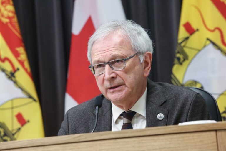 Premier rejects calls to apologize to N.B. doctor after COVID-19-related charge withdrawn