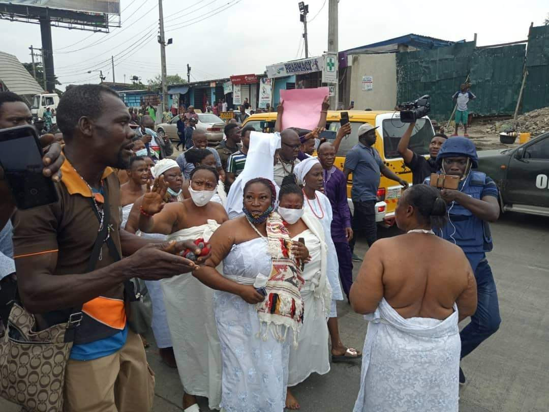 police arrest and teargas yoruba nation protesters in lagos photos 2