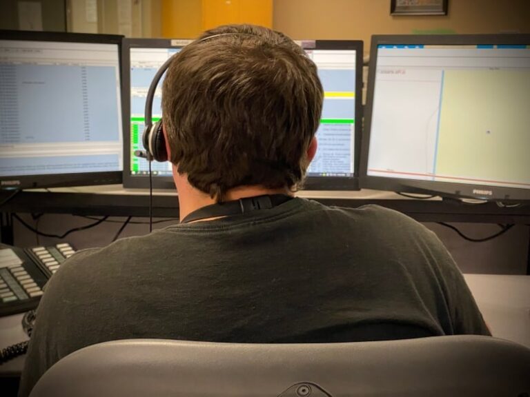 Sask. RCMP pilot embeds psychiatric nurses in 911 centre to handle mental health calls