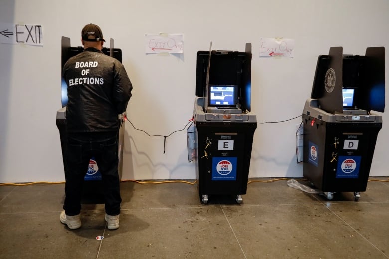 Here's why you can't vote online in the 2021 federal election