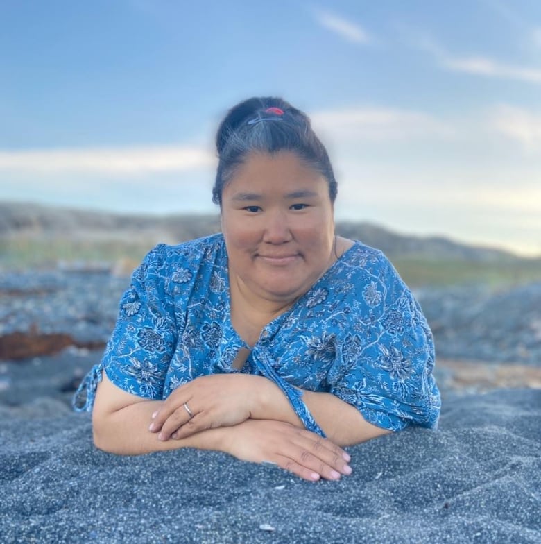 Nunavut mothers sick of travelling to give birth say birthing services sorely lacking
