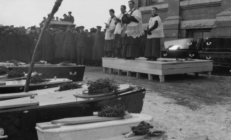 Military members 'unsung heroes' of Halifax Explosion recovery effort, author says