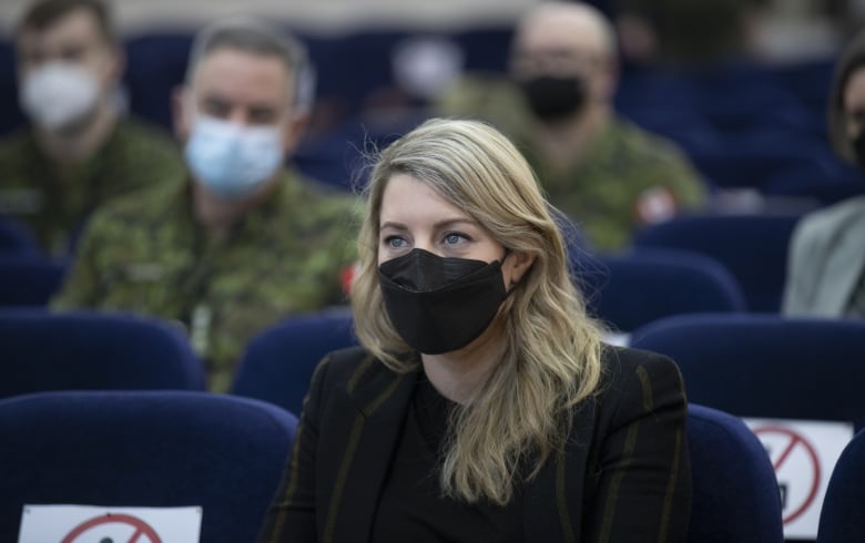 canada to send additional 25 million in protective military gear to ukraine