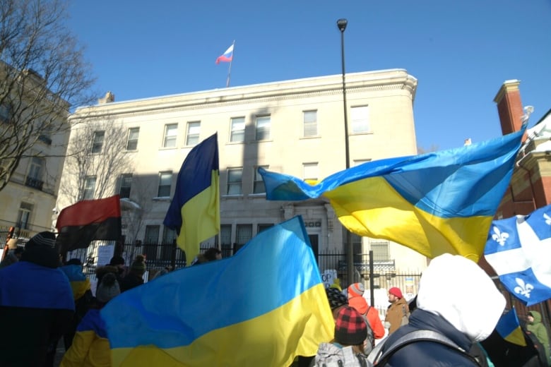 canadians show solidarity with ukraine through rallies calls for support 4