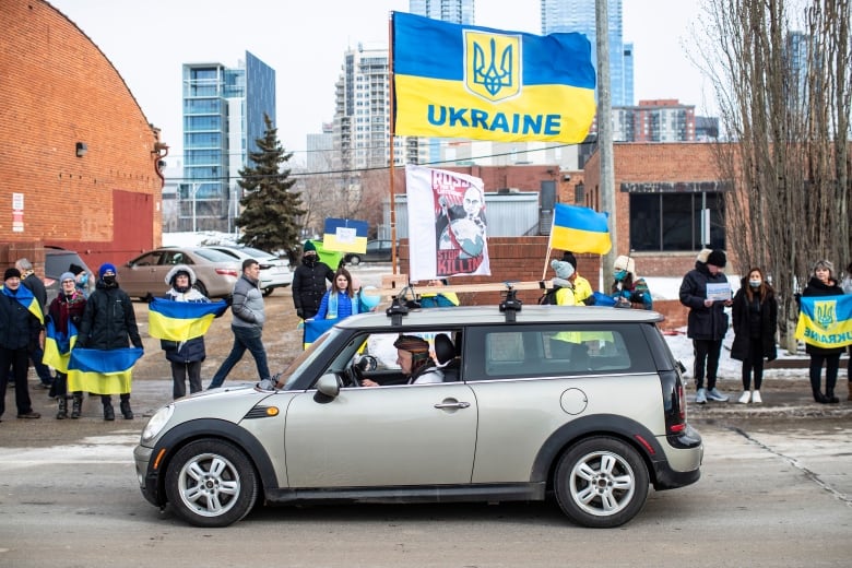 demonstrations in solidarity with ukraine held across canada on sunday 13