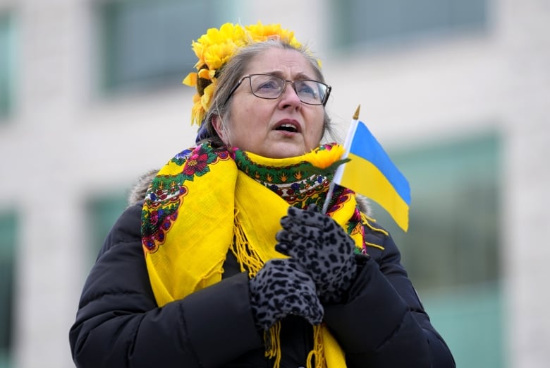 demonstrations in solidarity with ukraine held across canada on sunday 4