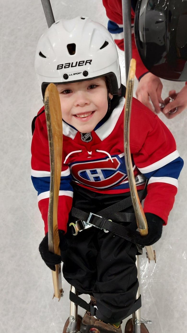 'Filled my heart': N.L. mom ecstatic after town fundraises $8K for sledge hockey equipment
