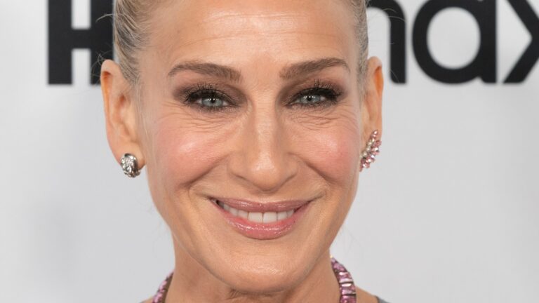 Sarah Jessica Parker Answers The Burning Questions We Can’t Stop Asking