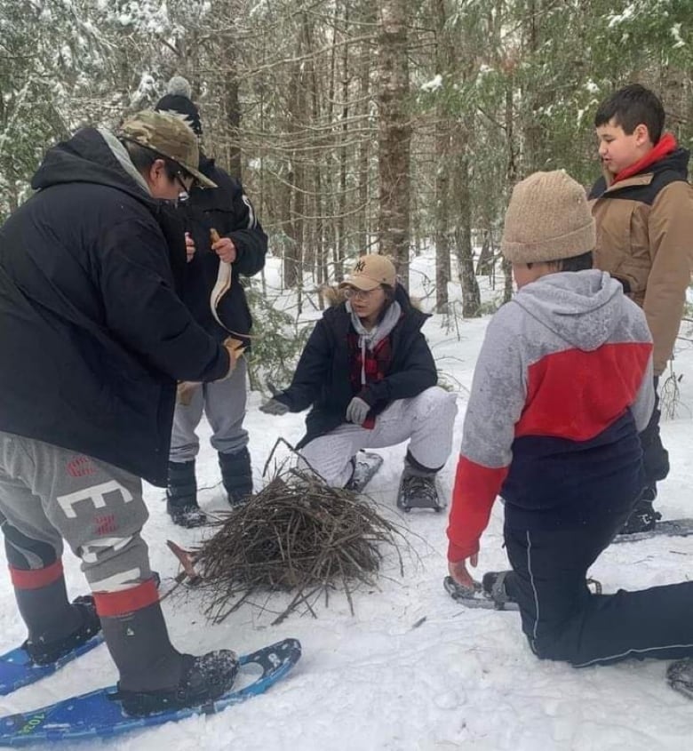 setting snares and building lean tos elsipogtog youth get crash course in winter survival skills