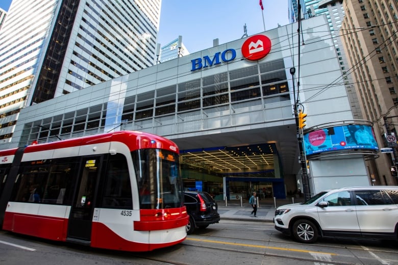 bmo customers out thousands of dollars unable to prove fraudulent e transfers werent their fault 1
