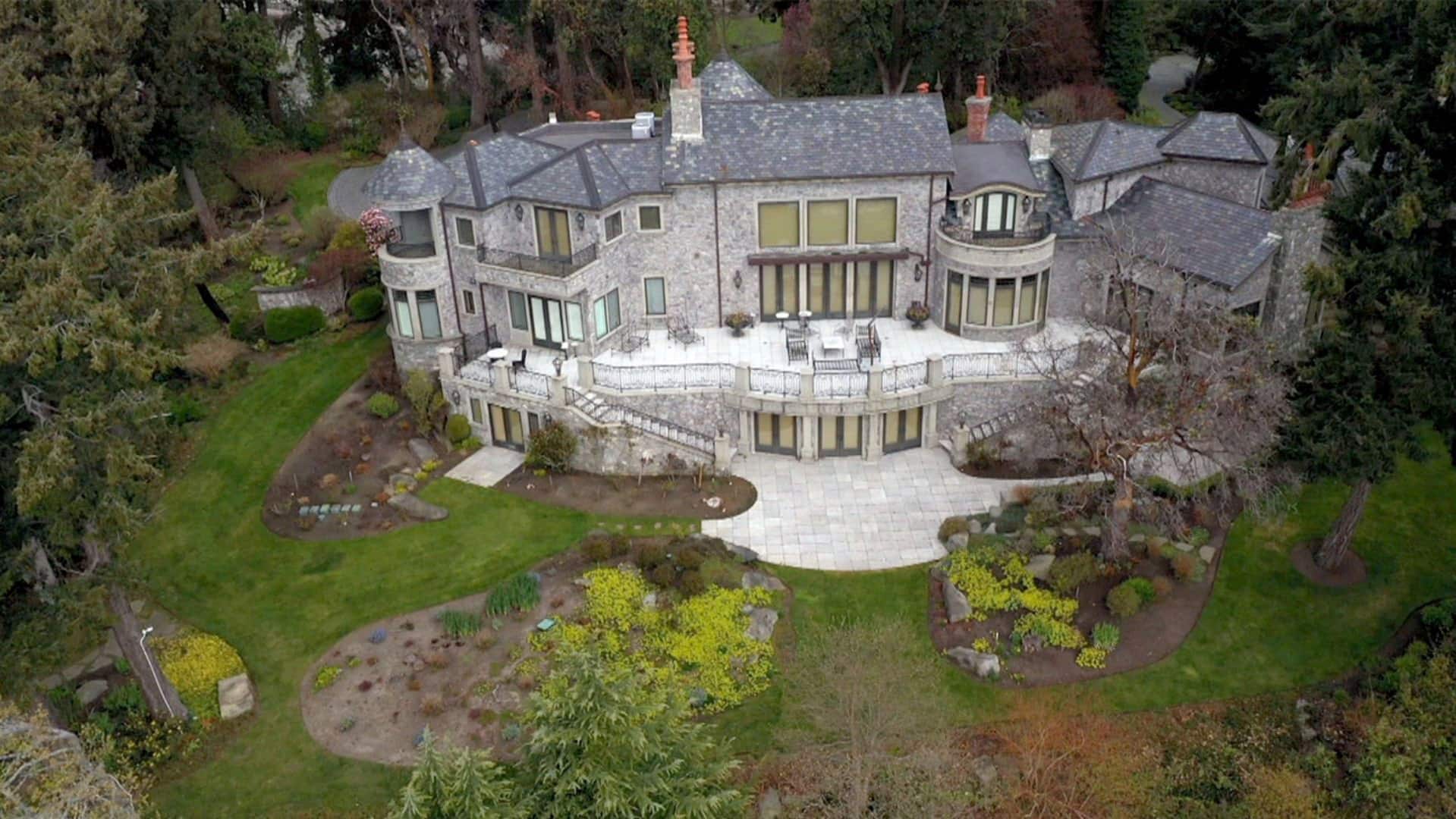 Russian billionaire is behind mansion that housed Harry and Meghan, leaked files show