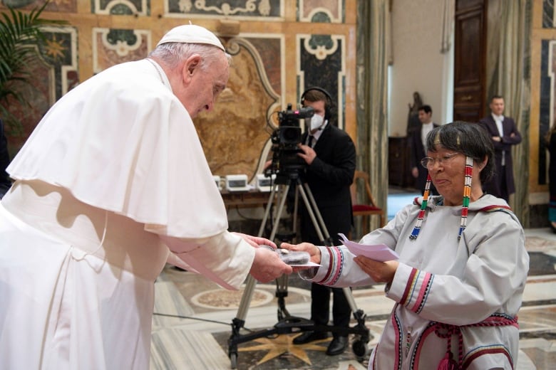 see the gifts exchanged at the popes final meeting with indigenous delegations 3
