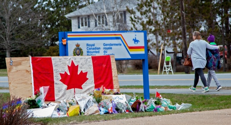 tactical team leader during n s shootings blasts rcmp for lack of support 3