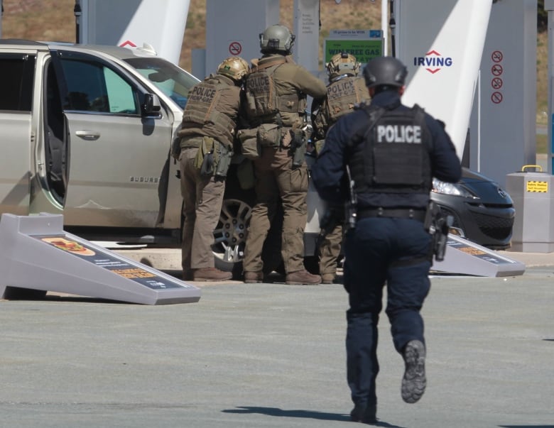 tactical team leader during n s shootings blasts rcmp for lack of support